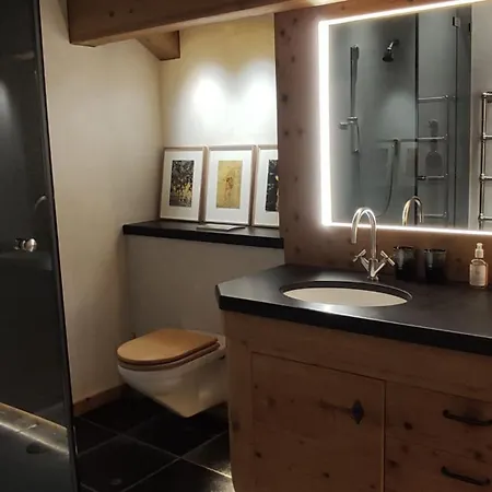 Standalone With Breathtaking Sanetsch View *