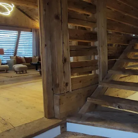 Standalone With Breathtaking Sanetsch View Semesterbostad