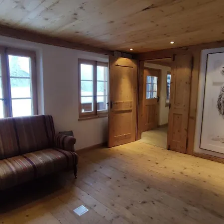 Standalone With Breathtaking Sanetsch View Vakantiehuis Gsteig